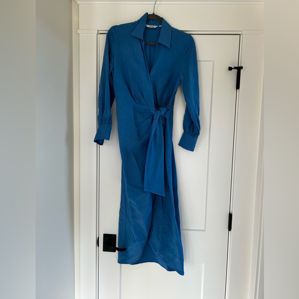 & Other Stories - Elegant Blue Wrap Dress